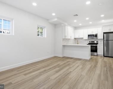 21 W Front Street - Photo Thumbnail 12