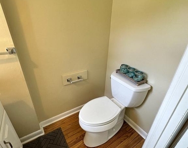 162 Bishops Drive - Photo Thumbnail 19