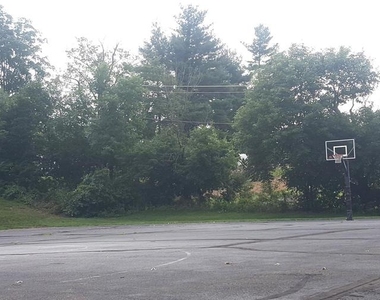 162 Bishops Drive - Photo Thumbnail 27