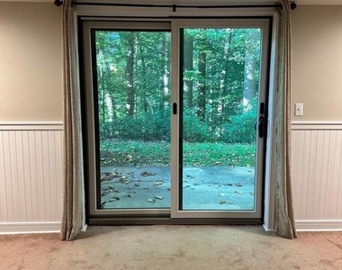 162 Bishops Drive - Photo Thumbnail 21