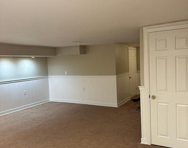 162 Bishops Drive - Photo Thumbnail 23