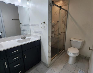 5521 Deep Hollow Court - Photo Thumbnail 13
