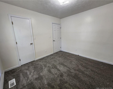 5521 Deep Hollow Court - Photo Thumbnail 20