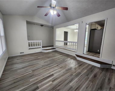 5521 Deep Hollow Court - Photo Thumbnail 4