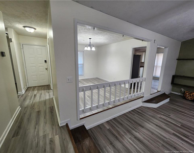 5521 Deep Hollow Court - Photo Thumbnail 10