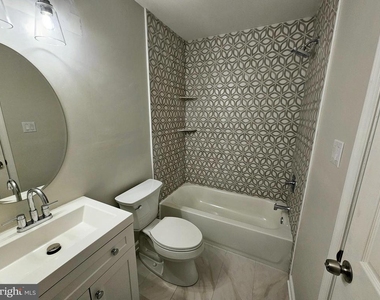 750 E Marshall Street - Photo Thumbnail 15