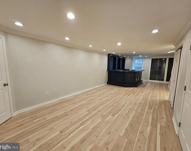 750 E Marshall Street - Photo Thumbnail 19