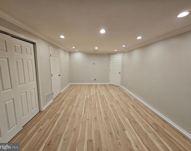 750 E Marshall Street - Photo Thumbnail 17