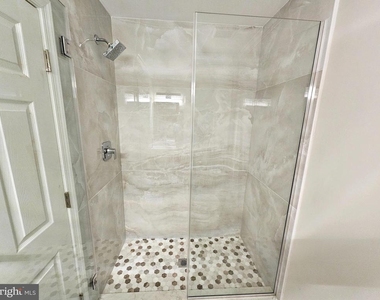 750 E Marshall Street - Photo Thumbnail 10