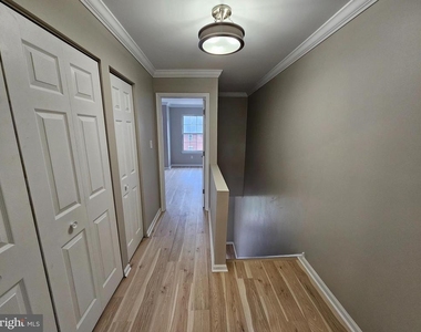 750 E Marshall Street - Photo Thumbnail 12