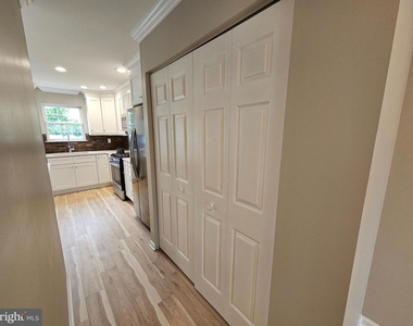 750 E Marshall Street - Photo Thumbnail 3