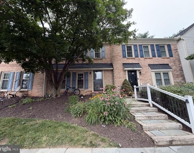 705 Shippen Drive - Photo Thumbnail 1