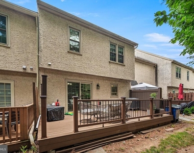 705 Shippen Drive - Photo Thumbnail 27