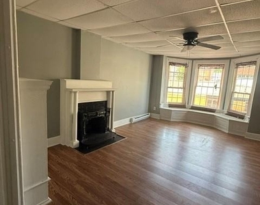 230 E Lincoln Highway - Photo Thumbnail 1