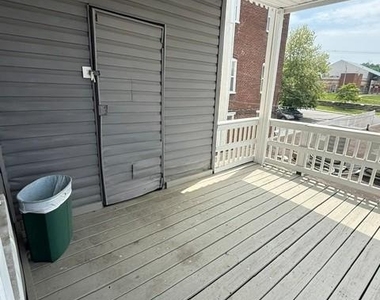 230 E Lincoln Highway - Photo Thumbnail 12