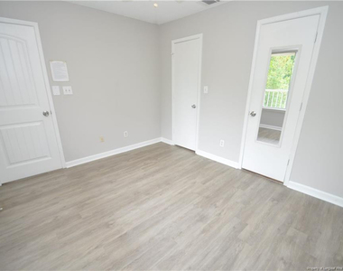 1500 Graduate Lane - Photo Thumbnail 18