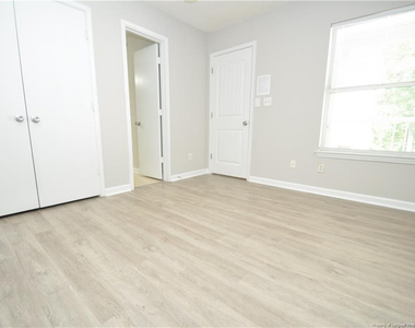 1500 Graduate Lane - Photo Thumbnail 13