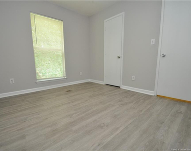 1500 Graduate Lane - Photo Thumbnail 22