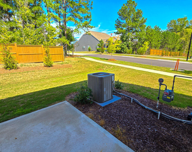 1117 Everton Avenue - Photo Thumbnail 45