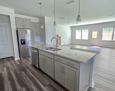 1117 Everton Avenue - Photo Thumbnail 4