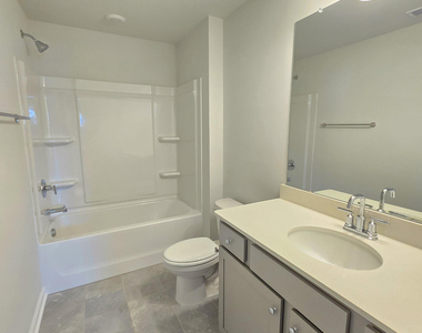 1117 Everton Avenue - Photo Thumbnail 37