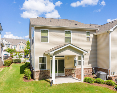 1415 Glenwater Drive - Photo Thumbnail 29