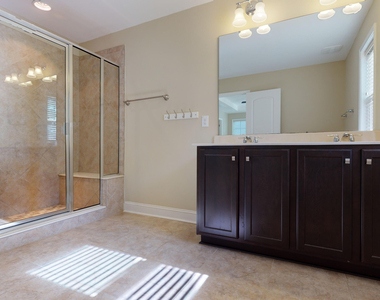 1415 Glenwater Drive - Photo Thumbnail 17