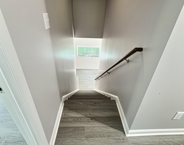 109 Weatherhill Point - Photo Thumbnail 14