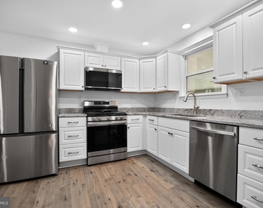 930 Sykesville Road - Photo Thumbnail 7