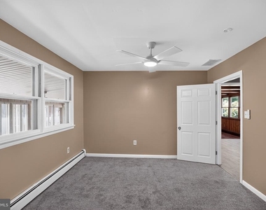 930 Sykesville Road - Photo Thumbnail 14