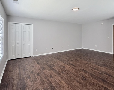 4604 Miller Drive - Photo Thumbnail 18