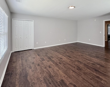 4604 Miller Drive - Photo Thumbnail 19