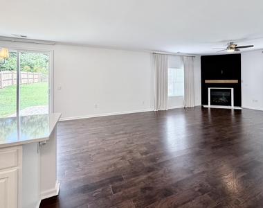 4604 Miller Drive - Photo Thumbnail 7