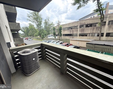 606 Cooper Landing Road - Photo Thumbnail 12
