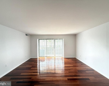 606 Cooper Landing Road - Photo Thumbnail 4