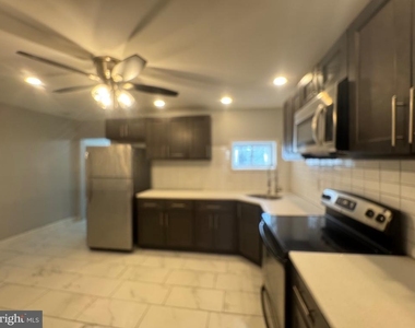 104 Linden Street - Photo Thumbnail 6