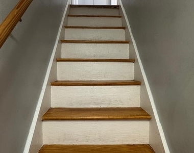104 Linden Street - Photo Thumbnail 16
