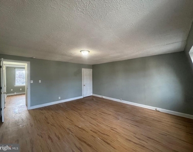 104 Linden Street - Photo Thumbnail 23
