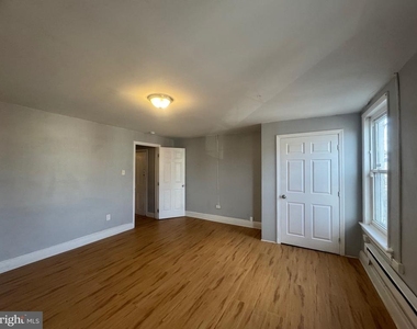 104 Linden Street - Photo Thumbnail 8