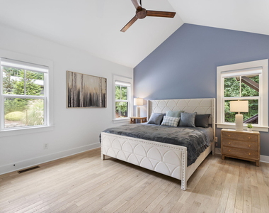 1700 Evergreen Avenue - Photo Thumbnail 15