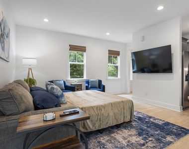 1700 Evergreen Avenue - Photo Thumbnail 41