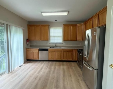47 Ross Way - Photo Thumbnail 12