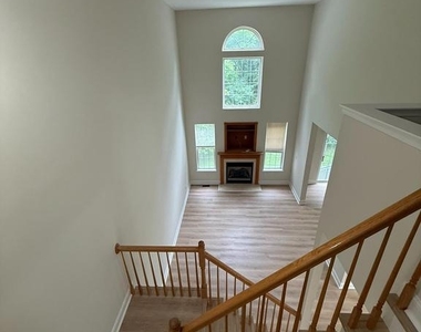 47 Ross Way - Photo Thumbnail 10
