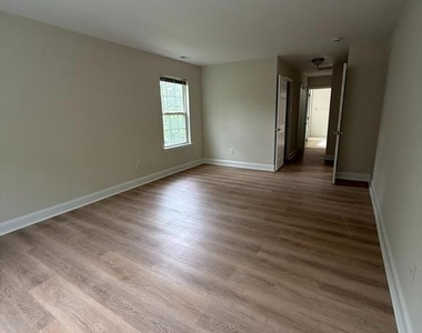47 Ross Way - Photo Thumbnail 20