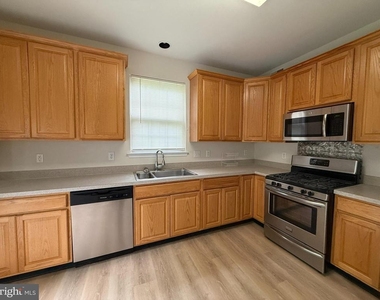 47 Ross Way - Photo Thumbnail 15