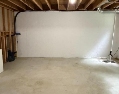 47 Ross Way - Photo Thumbnail 37