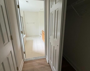 47 Ross Way - Photo Thumbnail 23