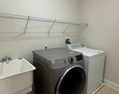 47 Ross Way - Photo Thumbnail 28