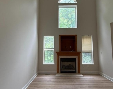 47 Ross Way - Photo Thumbnail 9