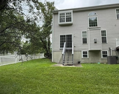 47 Ross Way - Photo Thumbnail 3